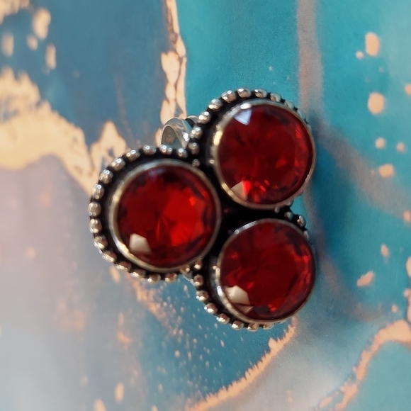 Jewelry - MOZAMBIQUE Garnet Sterling Silver Ring Size 7.5